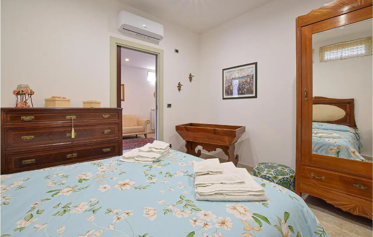 Stunning Apartment In Bari With 3 Bedrooms And Wifi